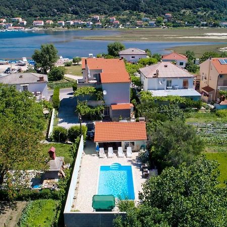 Family friendly apartments with a swimming pool Supetarska Draga - Donja, Rab - 2019 Bagian luar foto