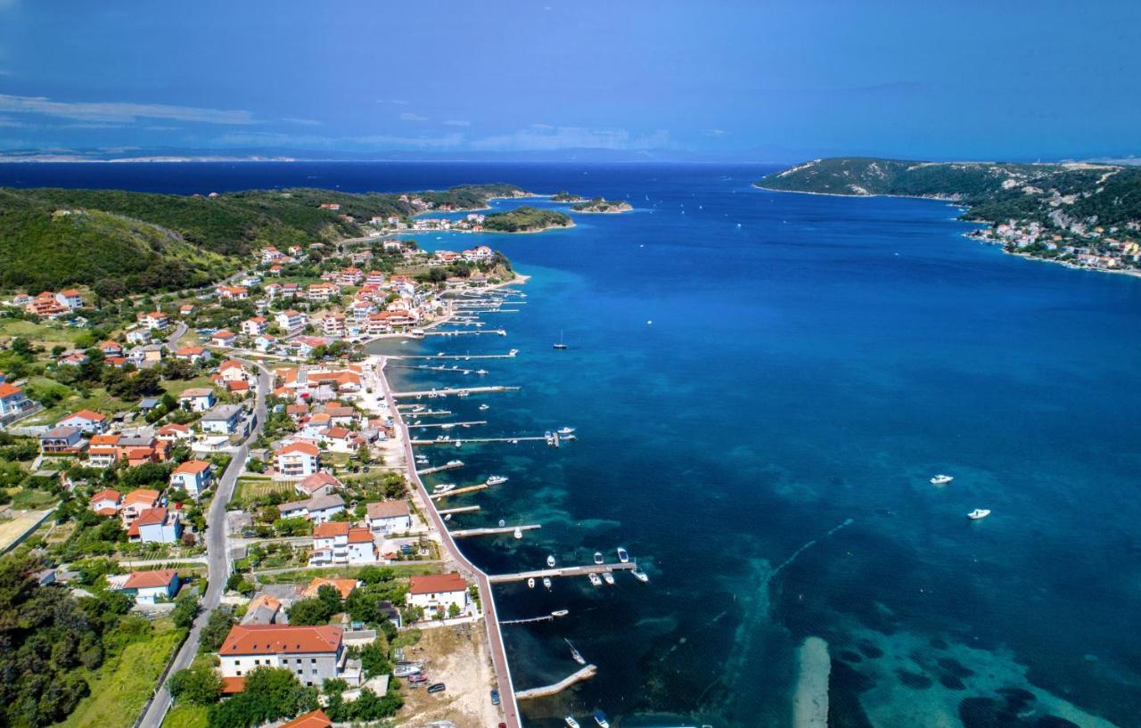 Family friendly apartments with a swimming pool Supetarska Draga - Donja, Rab - 2019 Bagian luar foto