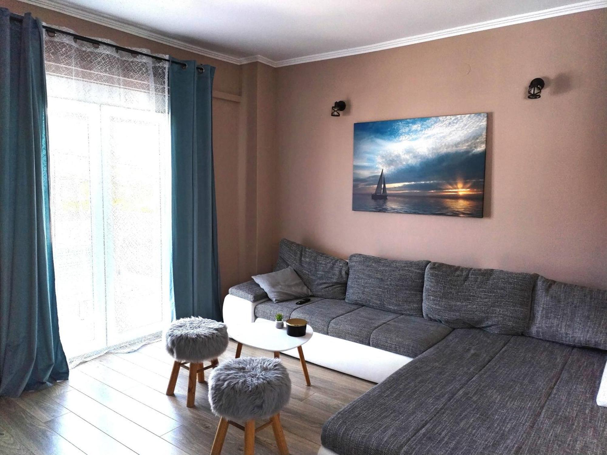 Family friendly apartments with a swimming pool Supetarska Draga - Donja, Rab - 2019 Ruang foto