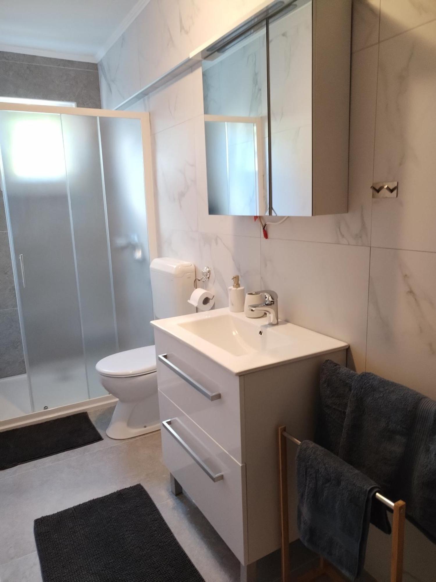 Family friendly apartments with a swimming pool Supetarska Draga - Donja, Rab - 2019 Bagian luar foto